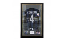 กรอบใส่เสื้อบอล พร้อมรูปภาพนักเตะ